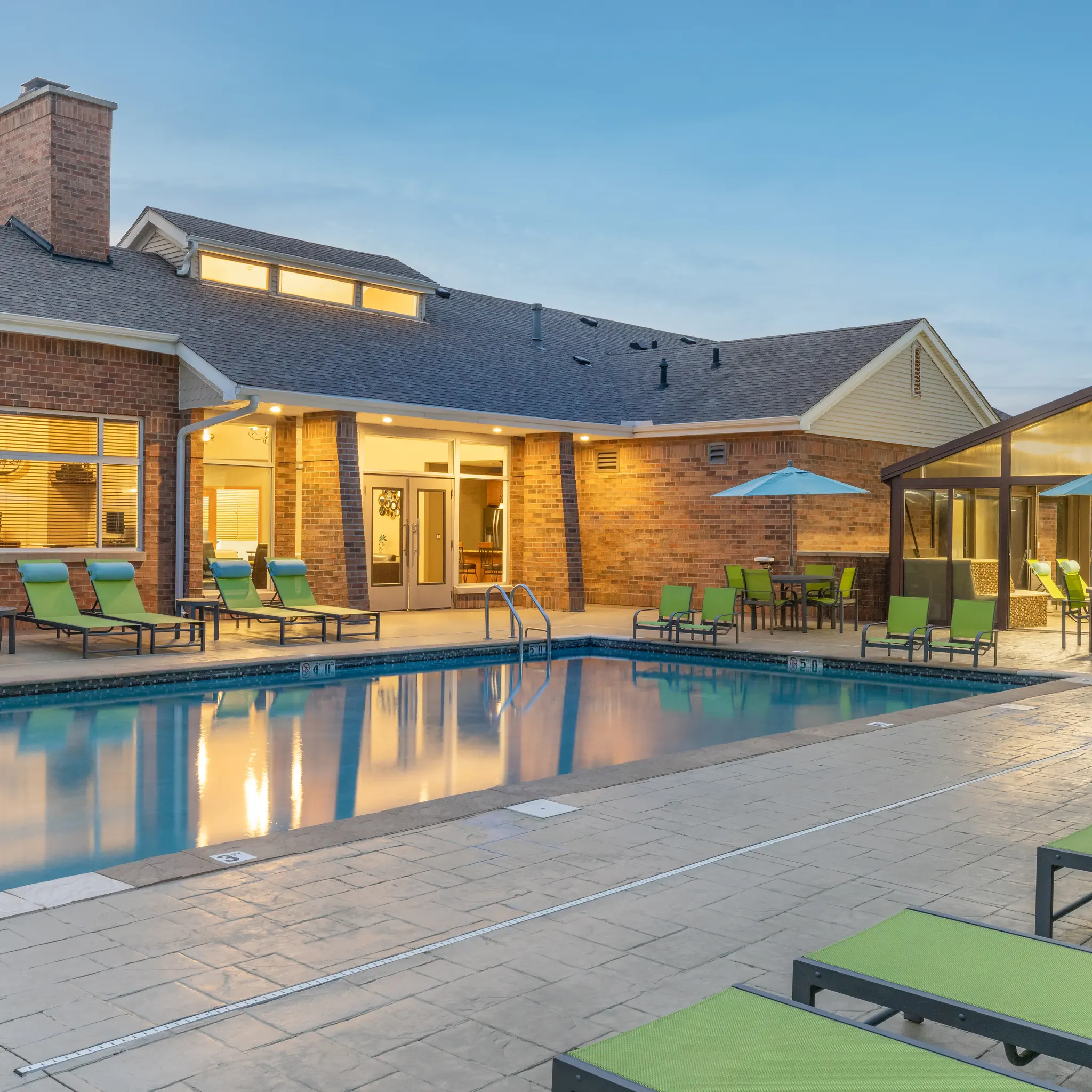 Apartments for Rent in Gurnee, IL Preserve at Osprey Lake